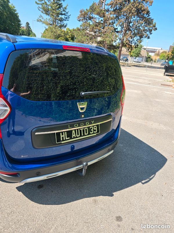 Dacia lodgy 1,3 tce 130 stepway 15e anniversaire (image 11)