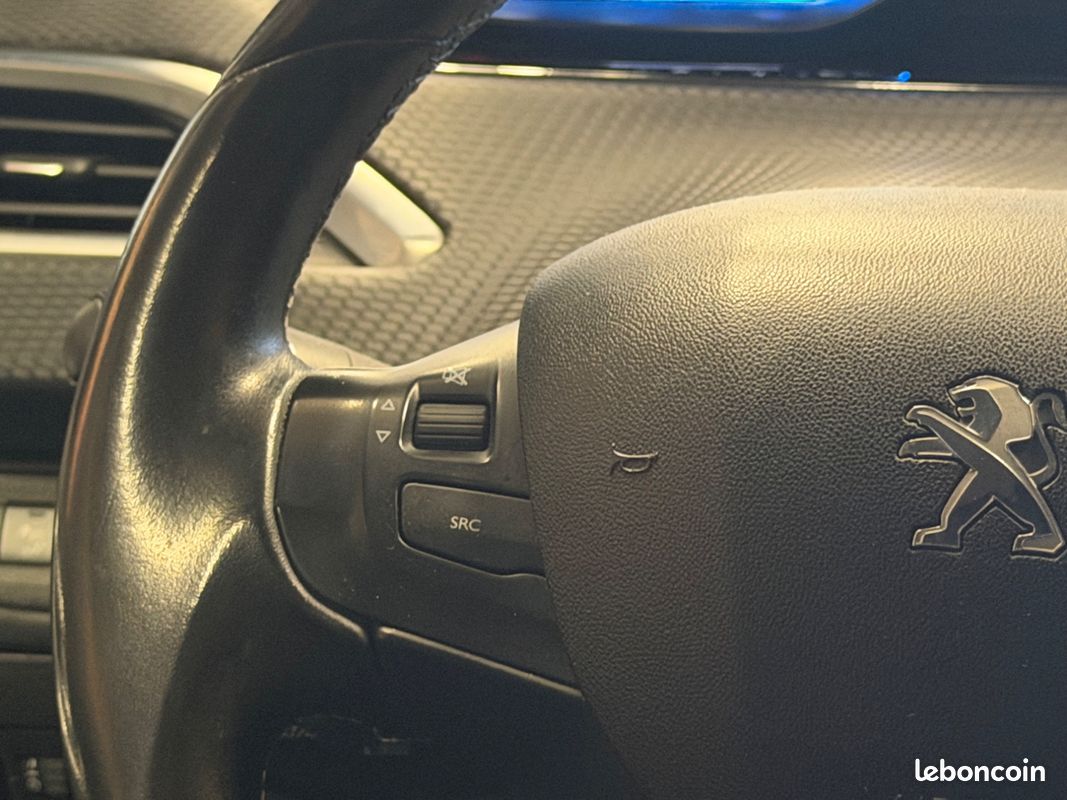 PEUGEOT 2008 GENERATION-I 1.6 100 CH ACTIVE / RADAR DE RECUl (image 17)