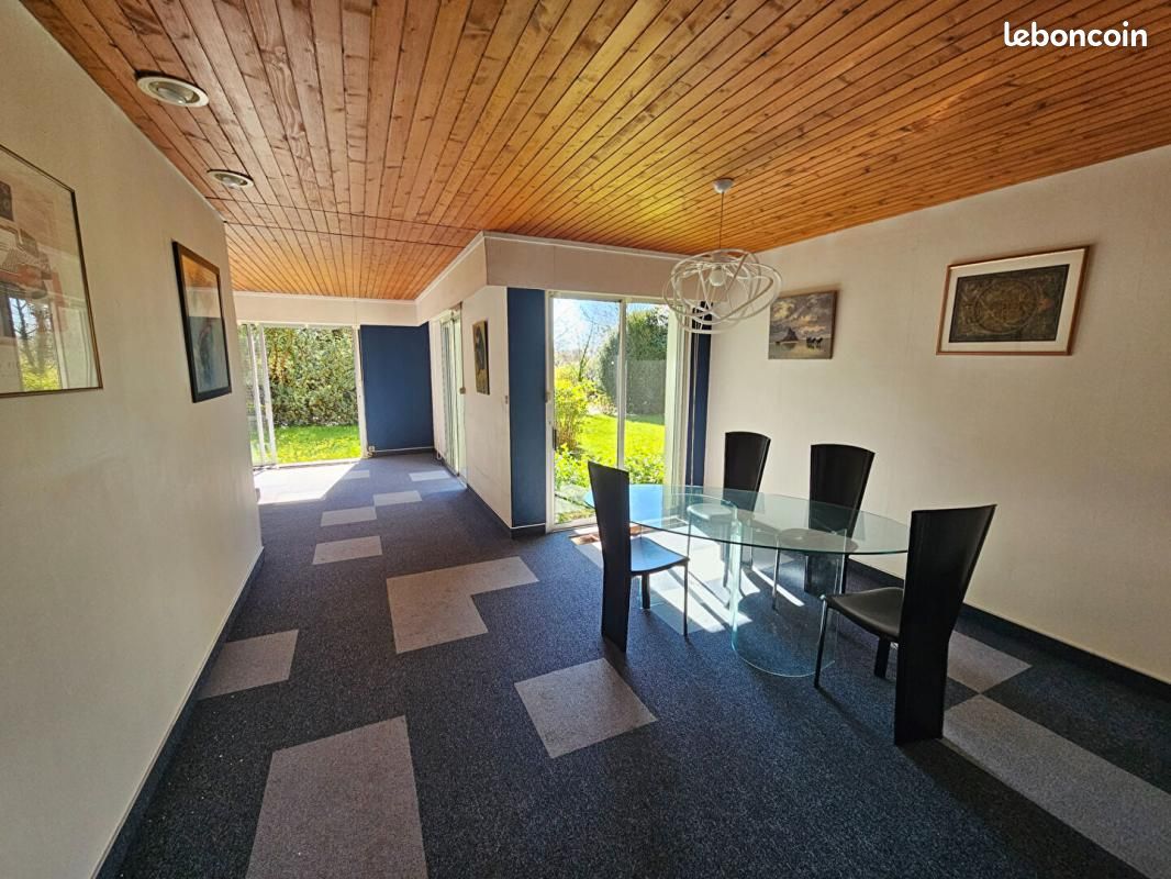 Maison 7 pièces 156 m² · à Saint-Jean-des-Champs · 156 m² · 156 000 €
