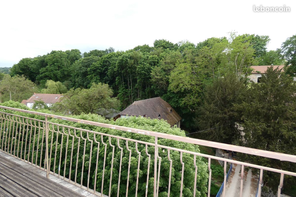 Appartement 4 pièces 80 m² · à Montluçon · 80 m² · 68 000 €