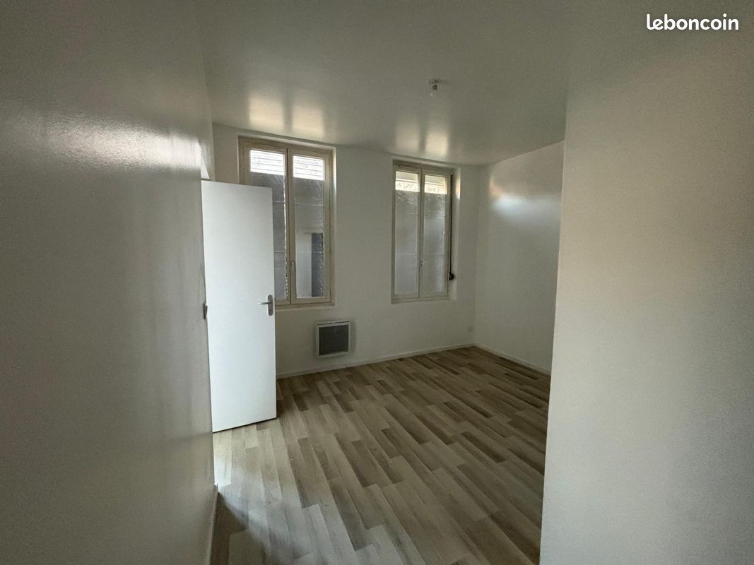 Appartement 2 pièces 32 m² · à Caudebec-lès-Elbeuf · 32 m² · 60 000 €