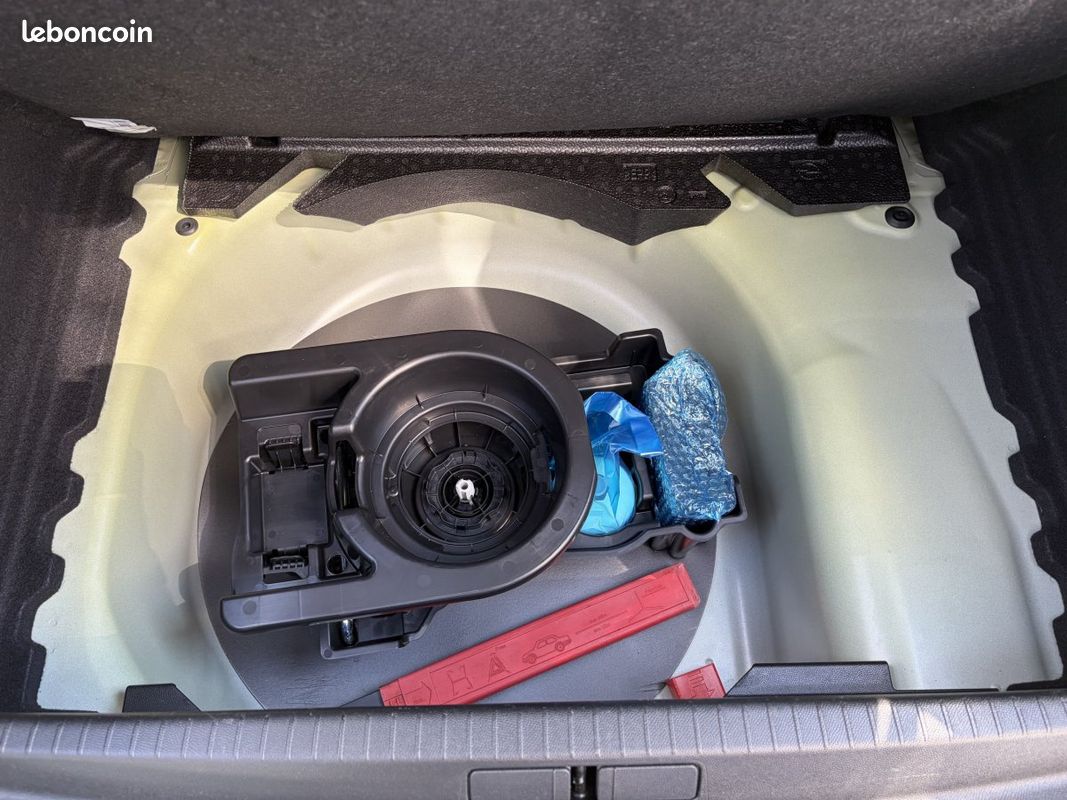 Peugeot 208 (2) PureTech 100 Allure 1 option incluse (image 24)