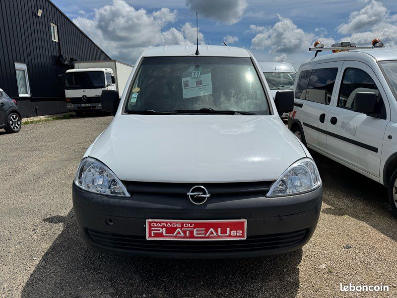 Opel Combo C - 1.3 CDTI 69 ch / TVA RÉCUPÉRABLE (image 4)