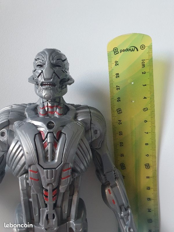 Figurine Ultron (image 3)