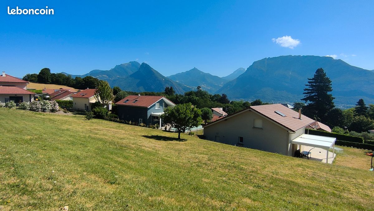 Terrains viabilisés avec vue panoramique – Les Côtes de Sassenage · 230 000 €