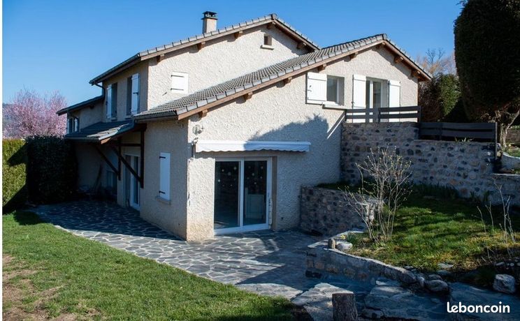 Villa 5 pièces 140 m²