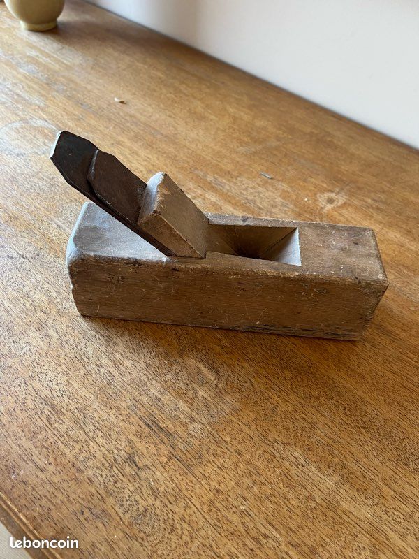 Rabot ancien à moulure en bois – Outil menuisier vintage - Antiquités