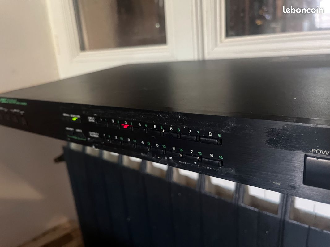 Vends patcher midi Roland A-880 (image 2)