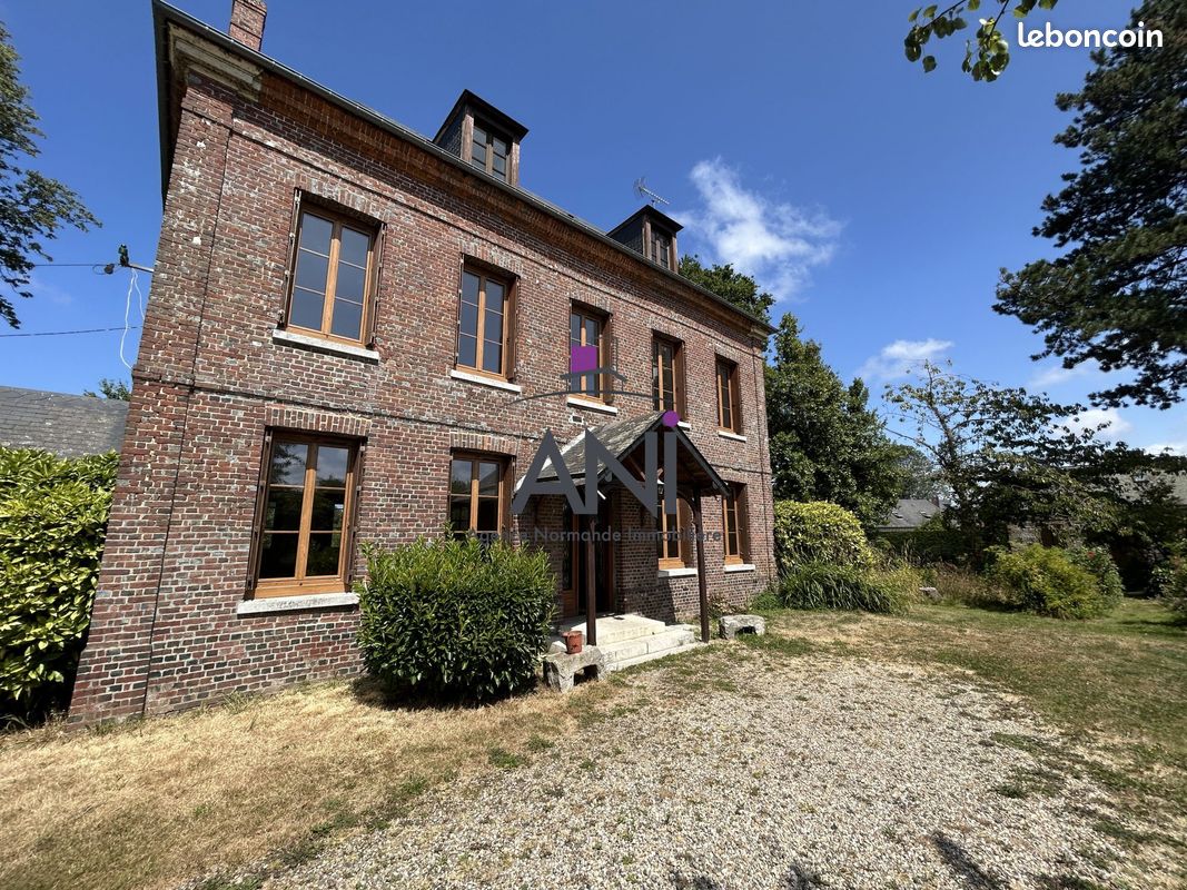 Maison 6 pièces 175 m² · à Luneray · 175 m² · 1 200 €