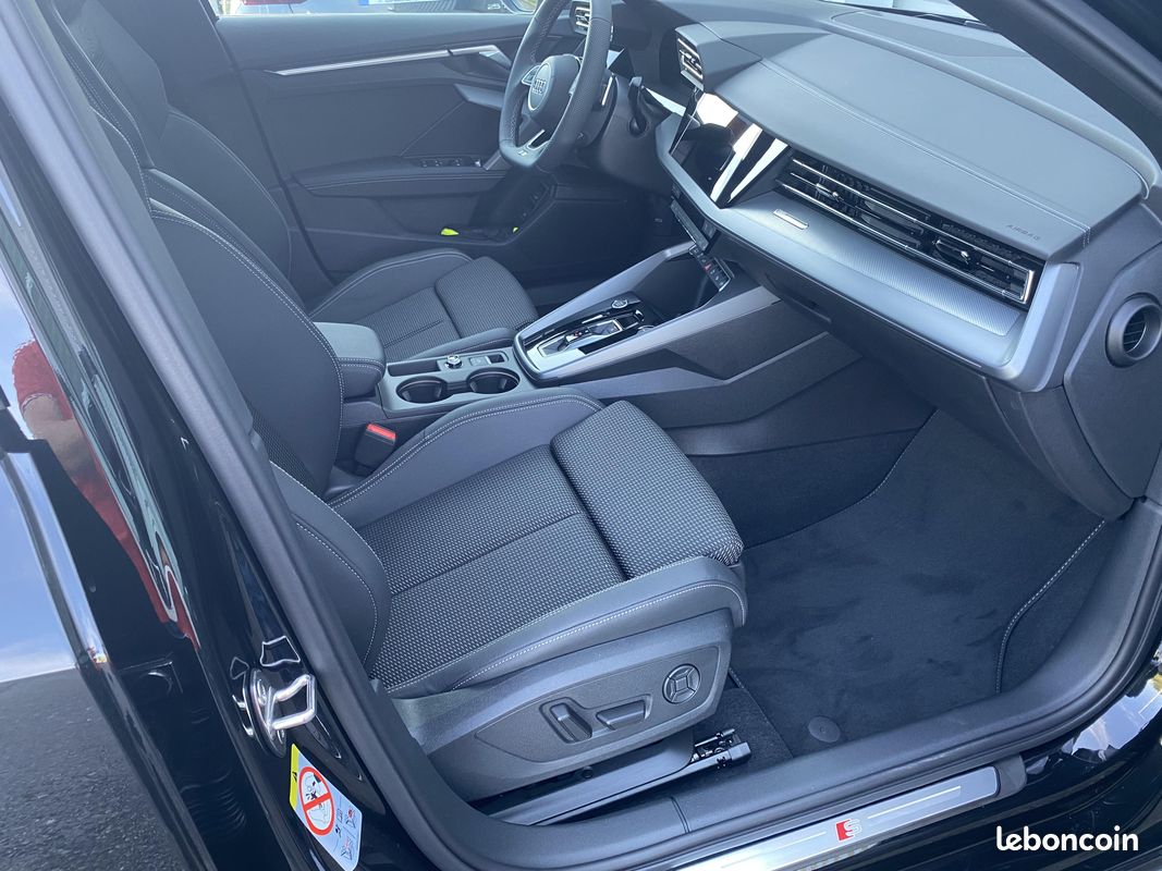 AUDI A3 Allstreet 40 TFSI e Hybride rechargeable 204 S tronic 6 Avus (image 24)