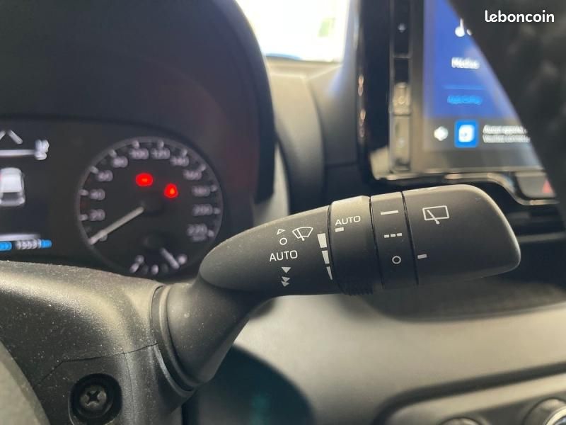 Toyota Yaris 120 VVT-i Dynamic Business 5p MC24 (image 29)