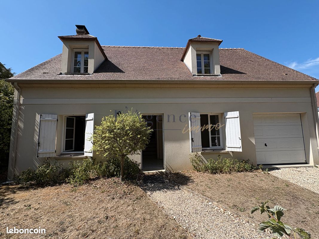 Maison 6 pièces 122 m² · à Chantilly · 122 m² · 469 000 €