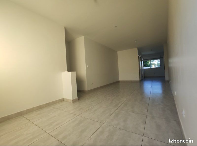 Appartement 1 pièce 37 m² · à Le Tampon · 37 m² · 650 €