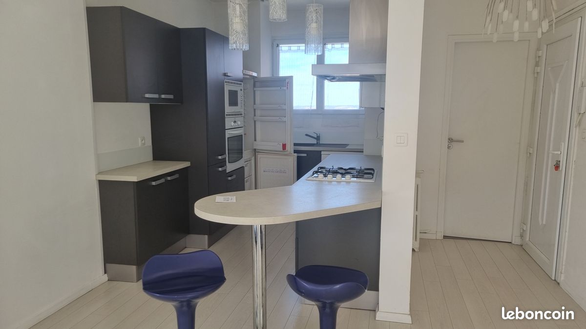 Appartement grand T2 (T3)