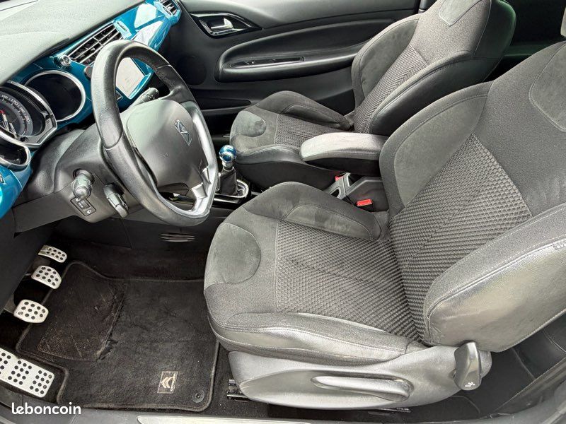 Citroën ds3 1.6 HDi 90ch sport chic (image 7)