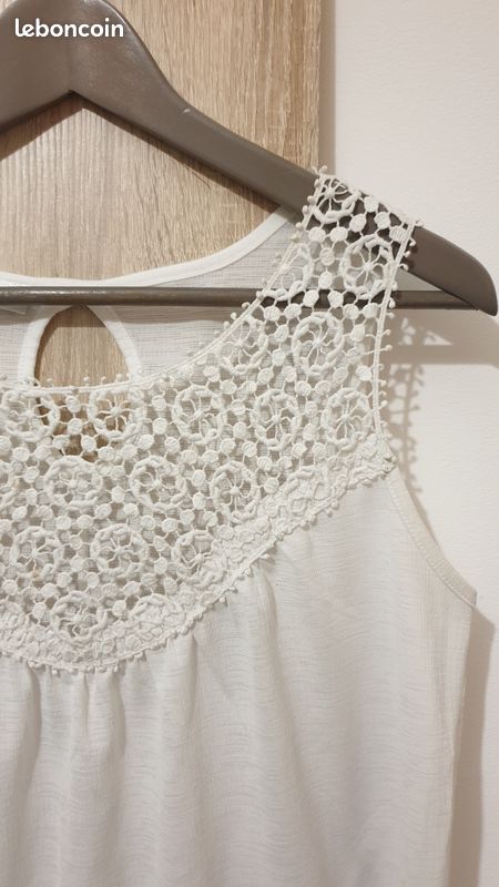 T-shirt haut brodé blanc (image 2)