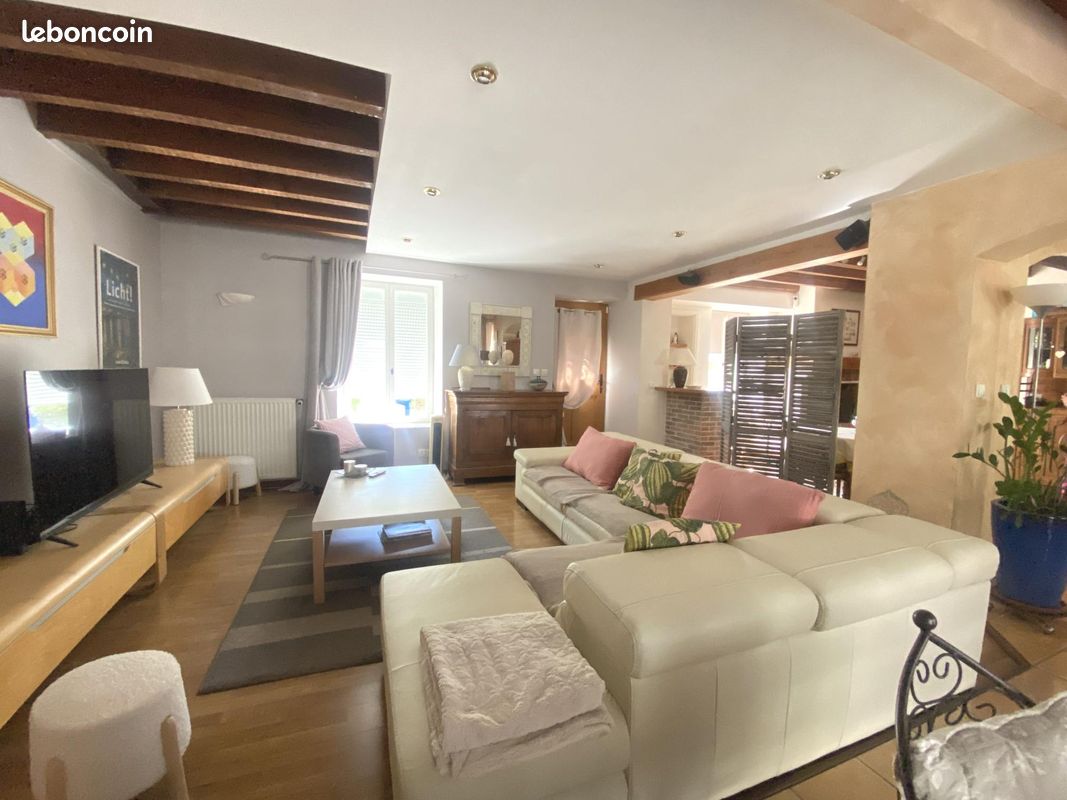 Maison 6 pièces 173 m² · à Bourges · 173 m² · 268 000 €