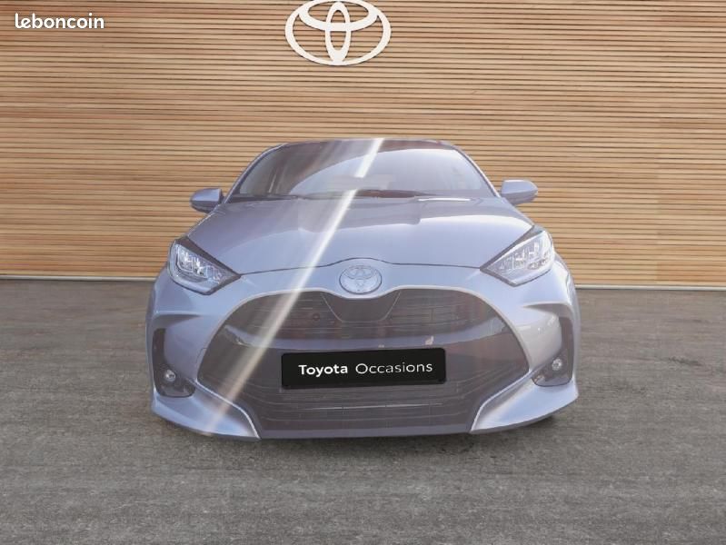 Toyota Yaris 116h Design 5p MY25 (image 8)