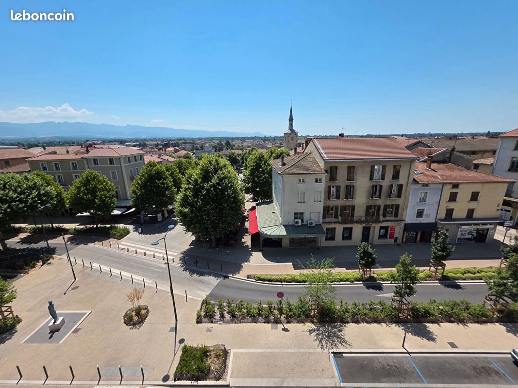 Appartement 4 pièces 150 m² · à Romans-sur-Isère · 150 m² · 300 000 €