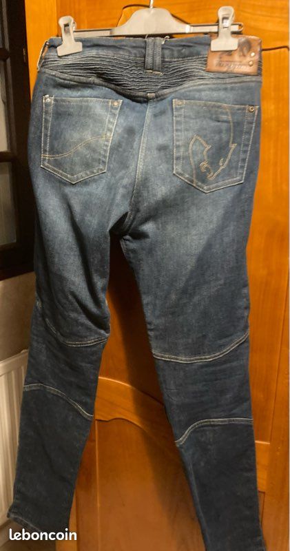 Jean femme moto bleu foncé renforcé avec coques taille 42 (image 2)