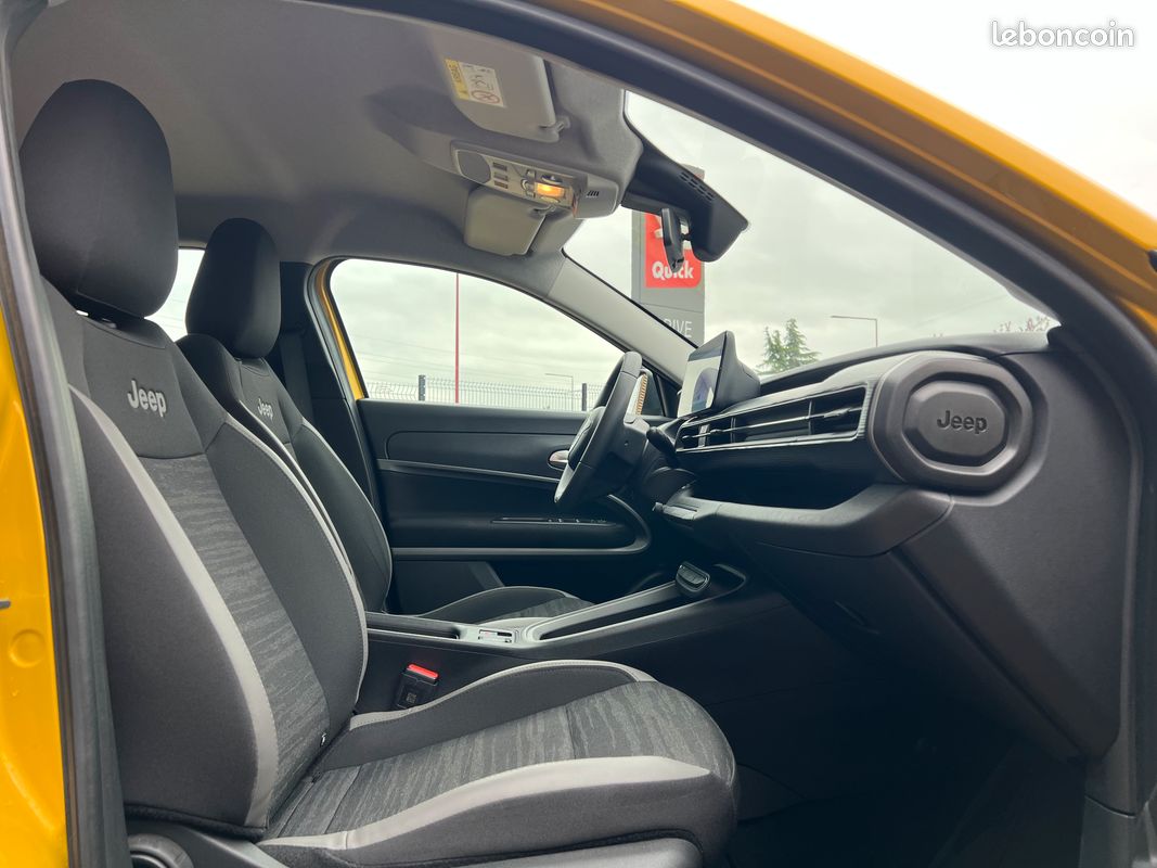 Jeep Avenger Electrique 156 CV Longitude BVA (image 5)