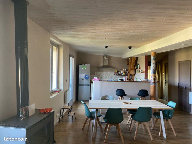 Appartement 4 pièces 80 m² · à Aix-les-Bains · 80 m² · 1 100 €/mois