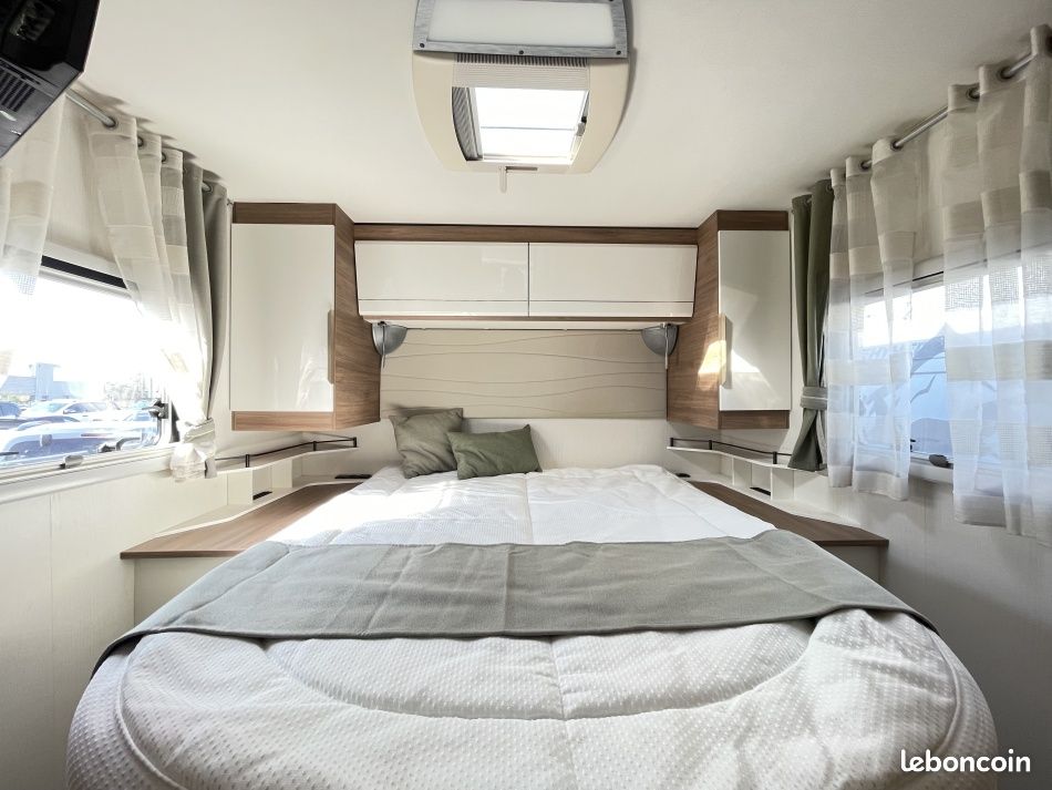 CAMPING-CAR INTEGRAL OCCASION EN OR - Pilote G720 Sensation - Tout équipé (image 9)