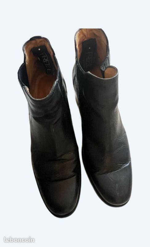 Boots (image 1)