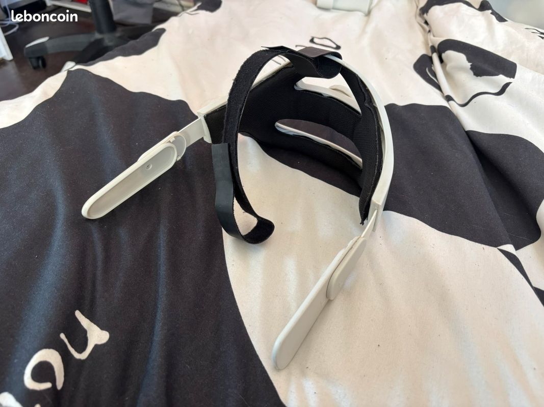 Oculus Quest 2 64GB (image 9)