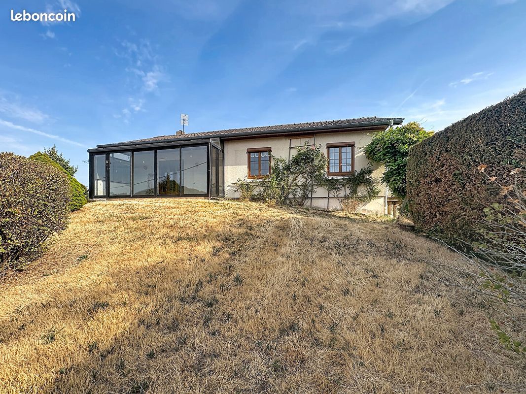 Maison 5 pièces 94 m² · à Montmelard · 94 m² · 159 000 €