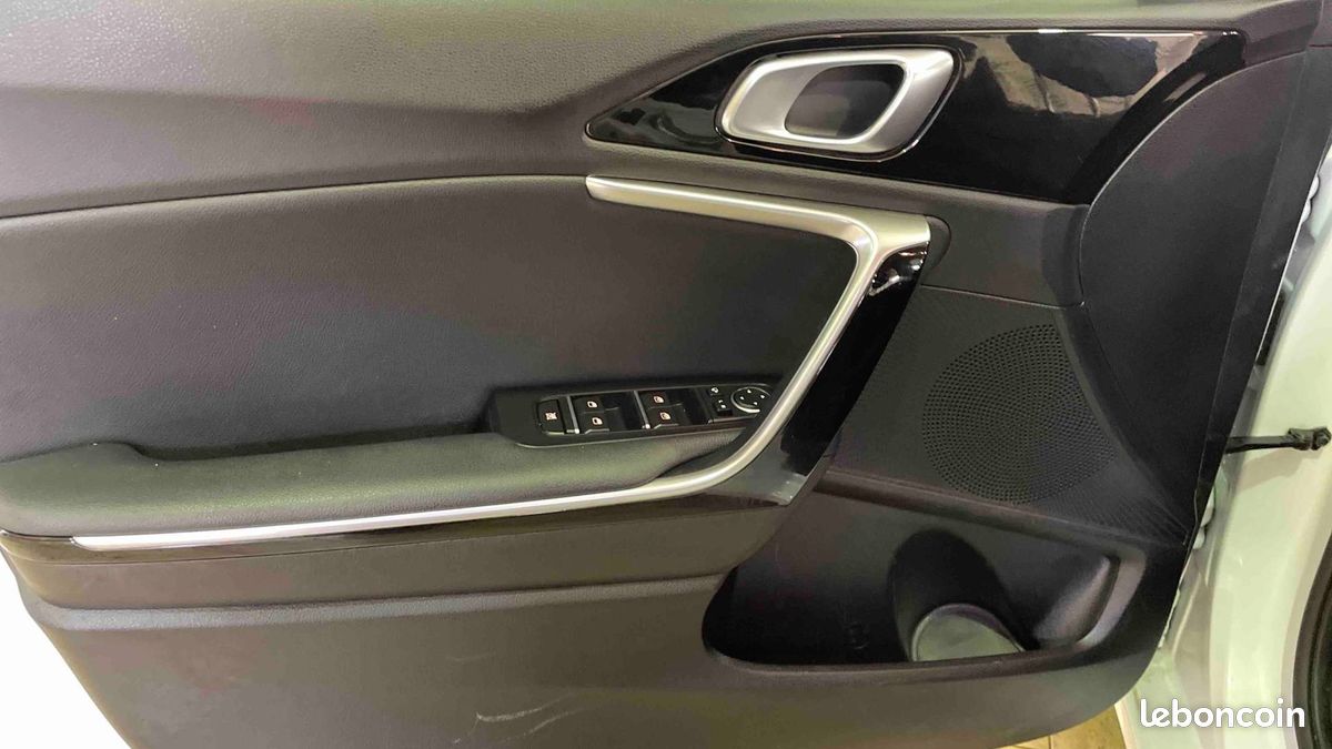 KIA CEED 1.6 CRDi 136 ch MHEV DCT7 Active (image 16)
