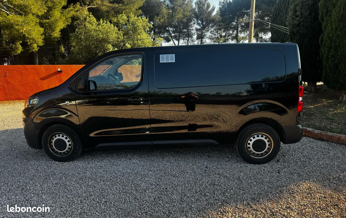 CITROEN JUMPY 2.0 HDI 180CH EAT8 DRIVER/ 1 ère Main- 14.990 HT-TVA RECUP (image 2)