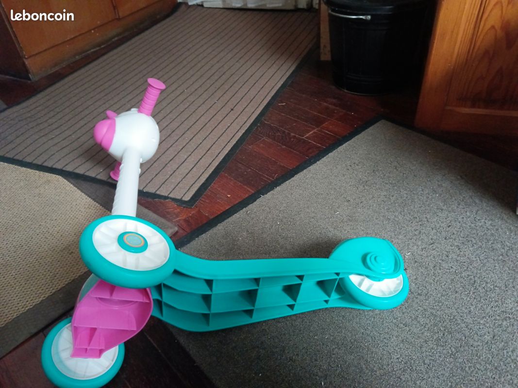 Clementoni Trotinette Licorne – Réglable En Hauteur, Roues Caoutchouc, Design Unique – Made In Italy – Dès 2 Ans – Rose