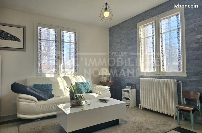 https://img.leboncoin.fr/api/v1/lbcpb1/images/71/dc/af/71dcaf7c40cf6c0e0705d81865579e25c47cc291.jpg?rule=ad-image