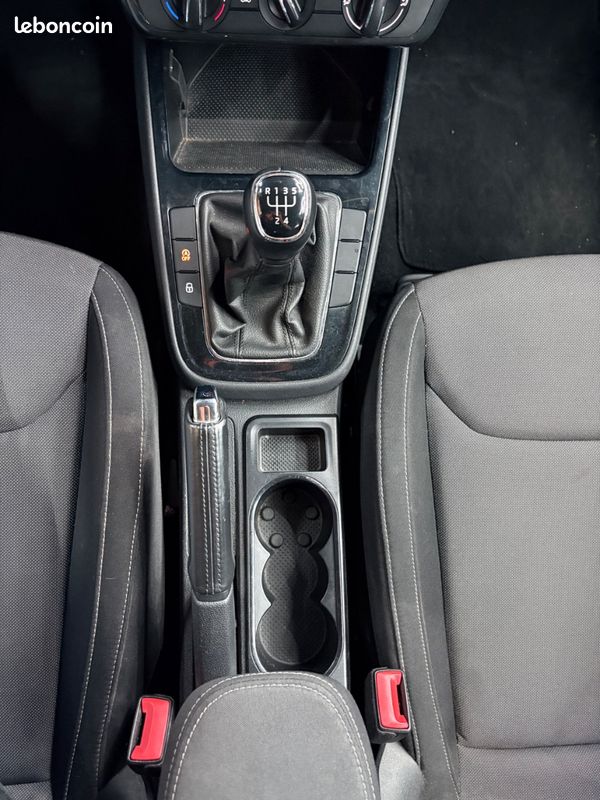 Skoda FABIA 1.0 TSI 95 CH BVM5 Ambition 2EME MAIN + CARPLAY + RADARS AV/AR + GARANTIE 12 MOIS (image 35)
