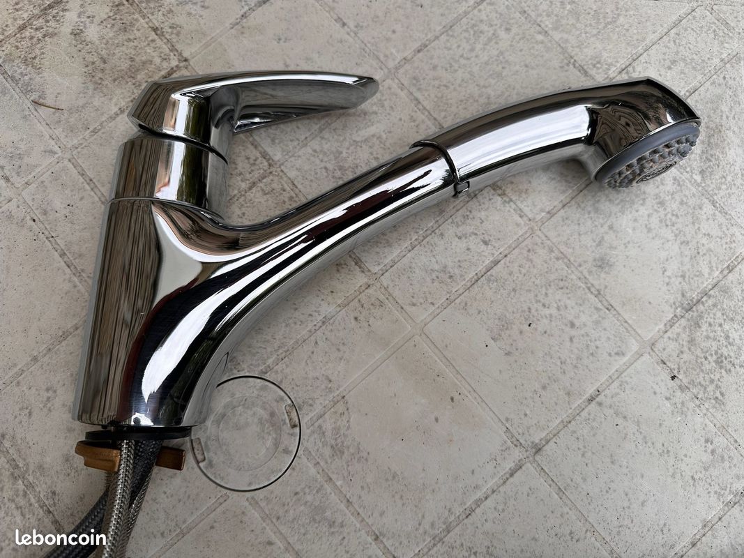 Mitigeur avec douchette GROHE (image 1)