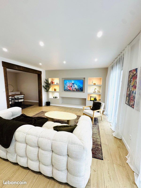 Maison 7 pièces 125 m² · à Saint-Lyé · 125 m² · 310 000 €