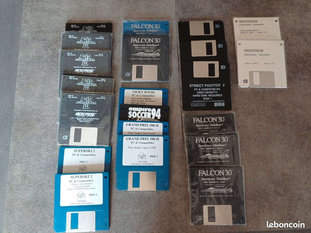Universe Compilation 4 Jeux PC Disquettes 3.5 Big Box 1993 Microïds