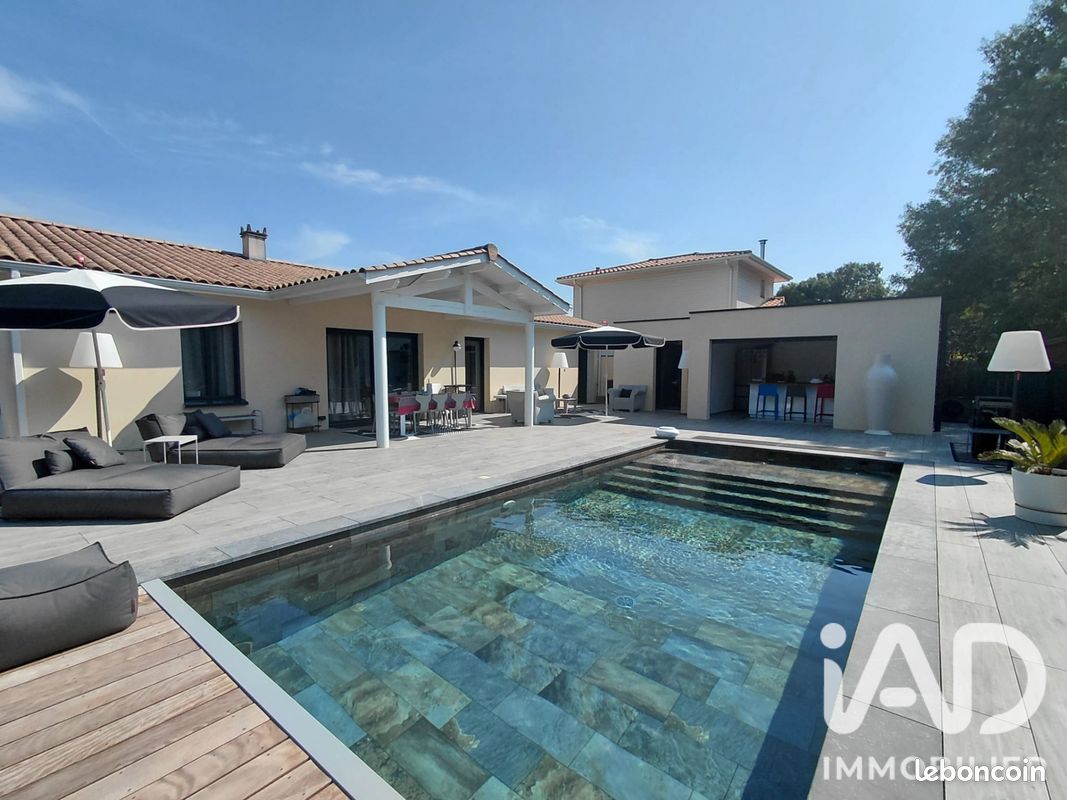 Maison 5 pièces 93 m² · à Saint-Caprais-de-Bordeaux · 93 m² · 424 000 €