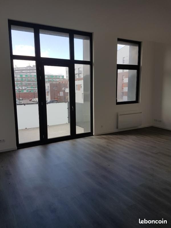 Appartement 4 pièces 93 m² · à Tourcoing · 93 m² · 879 €