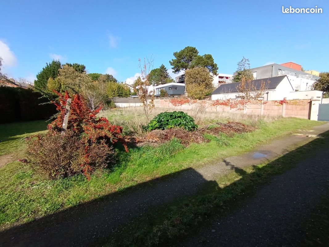 Terrain à bâtir de 420 m² à SAINT-HERBLAIN (44) · 185 000 €