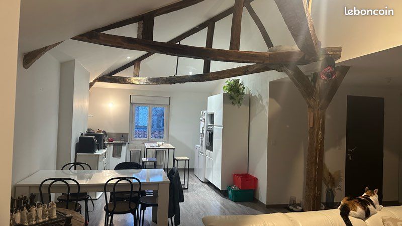 Appartement 4 pièces 100 m² · à Châtillon-sur-Chalaronne · 100 m² · 870 €/mois