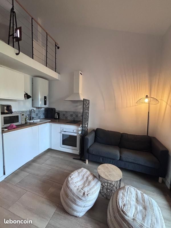 Appartement 2 pièces 35 m² · à Sanary-sur-Mer · 35 m² · 650 €/mois