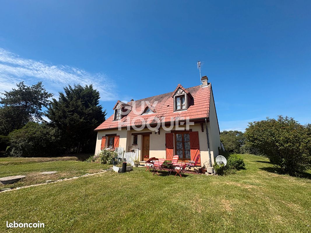Maison 5 pièces 117 m² · à Mesnils-sur-Iton · 117 m² · 241 000 €