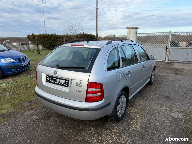 Skoda fabia combi 1.2i 64cv (image 3)
