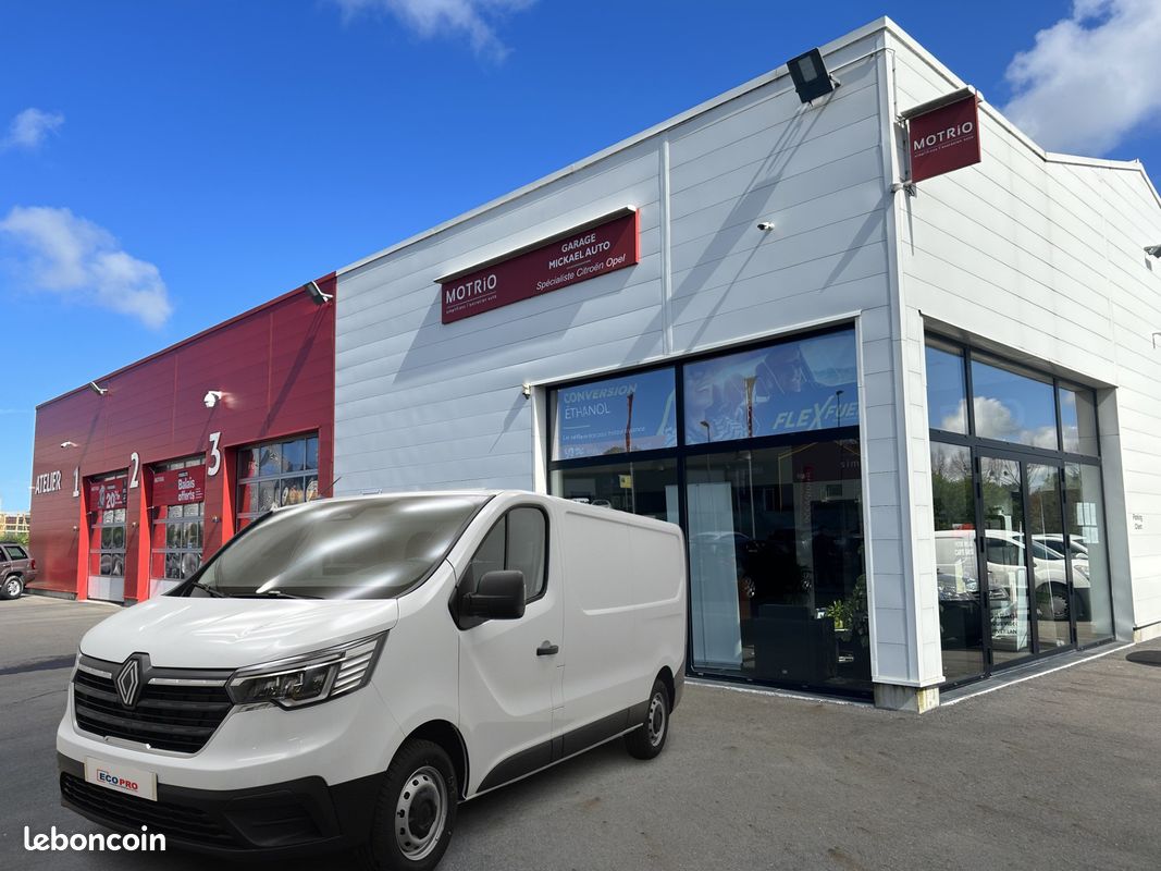 Renault Trafic Van L2H1 Advance 3T Blue dCI 130 - Leasing (image 1)