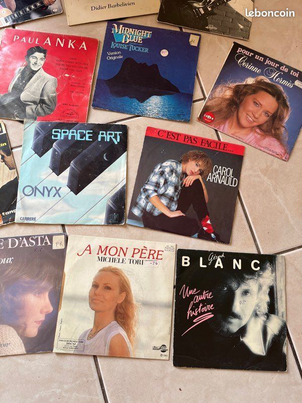 Lot de 17 disques vinyles 45 tours (image 3)