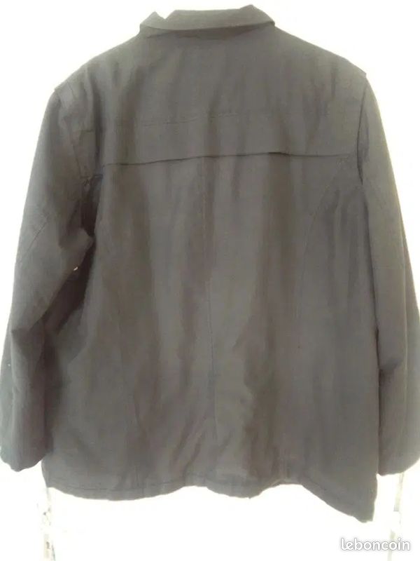 Manteau femme noir uni avec fermeture éclaire et boutons (image 2)