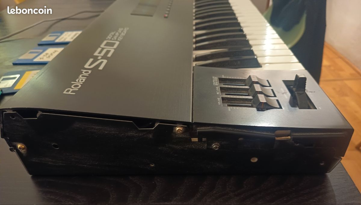 Synthétiseur sampleur vintage Roland S-50 (S50) + câble midi/usb E-mu Xmidi 1x1 (image 3)