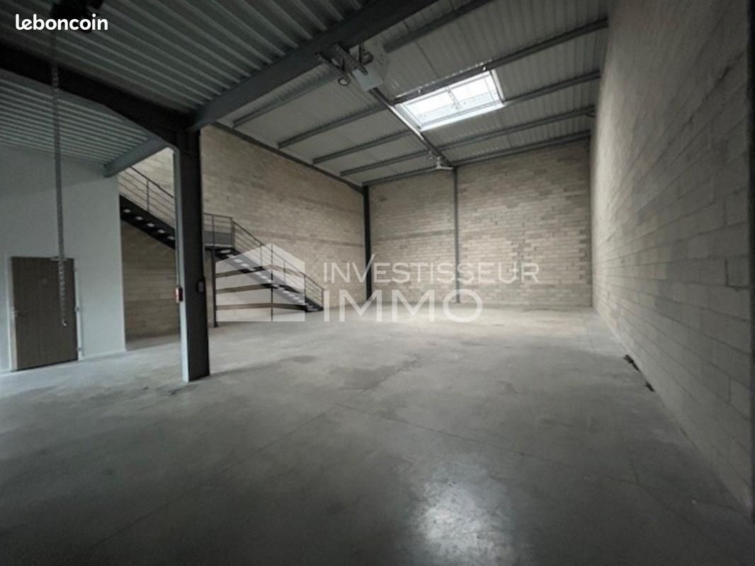 Local industriel 530 m² (image 2)